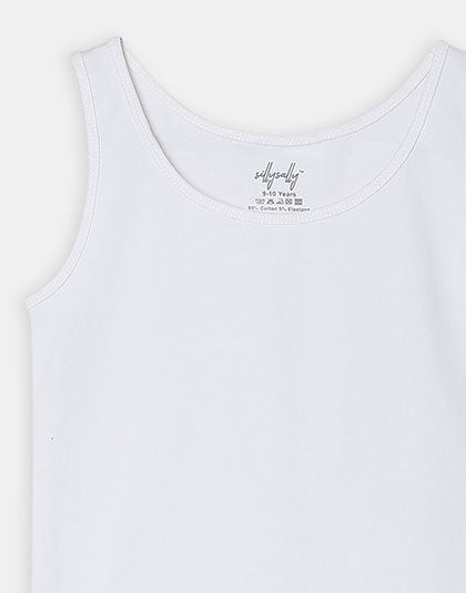 Pack of 3 Girls Vests. Stretchable fabric